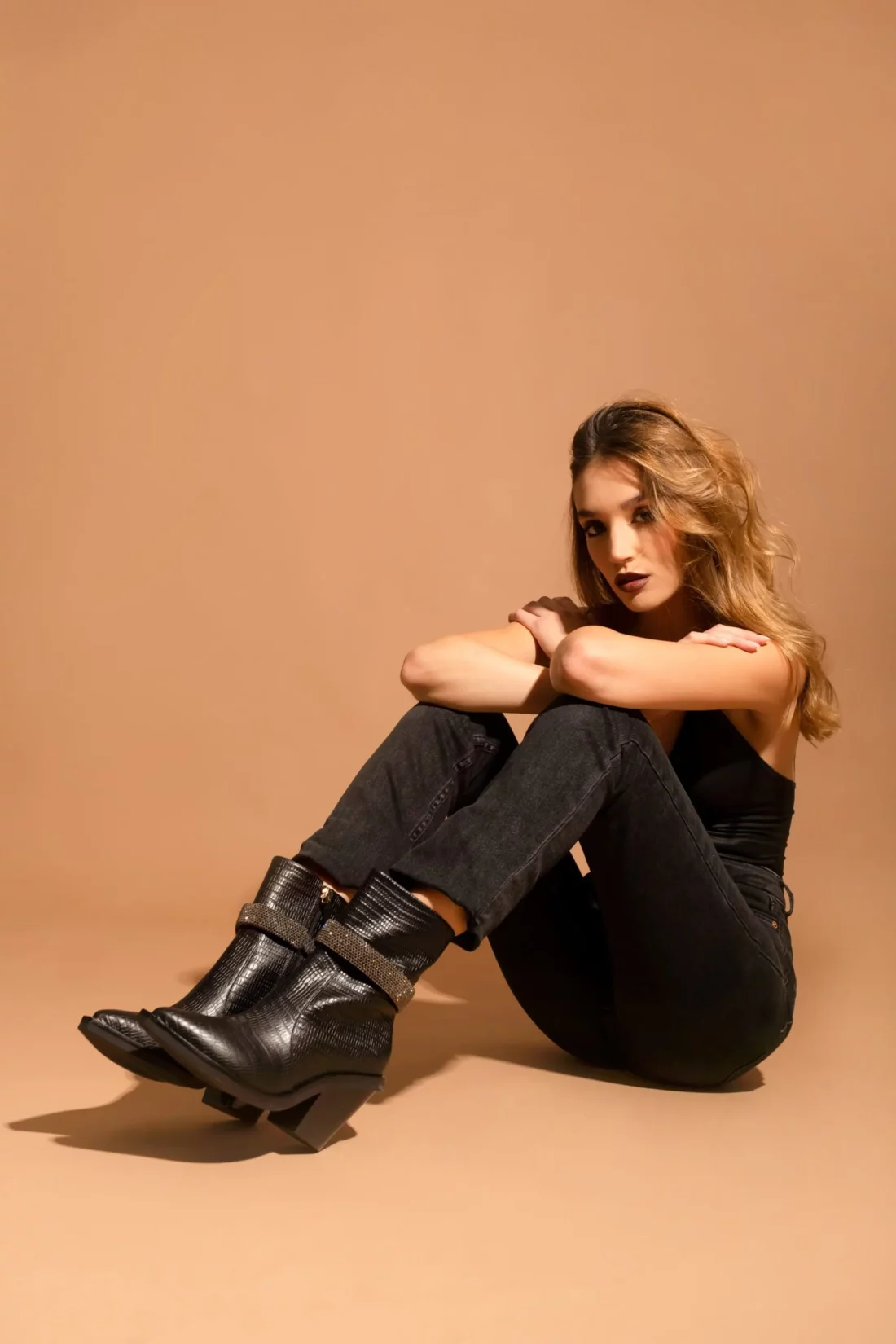 botas pretas niyaty