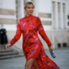 vestido estampado com abertura lateral