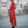 vestido estampado com abertura lateral