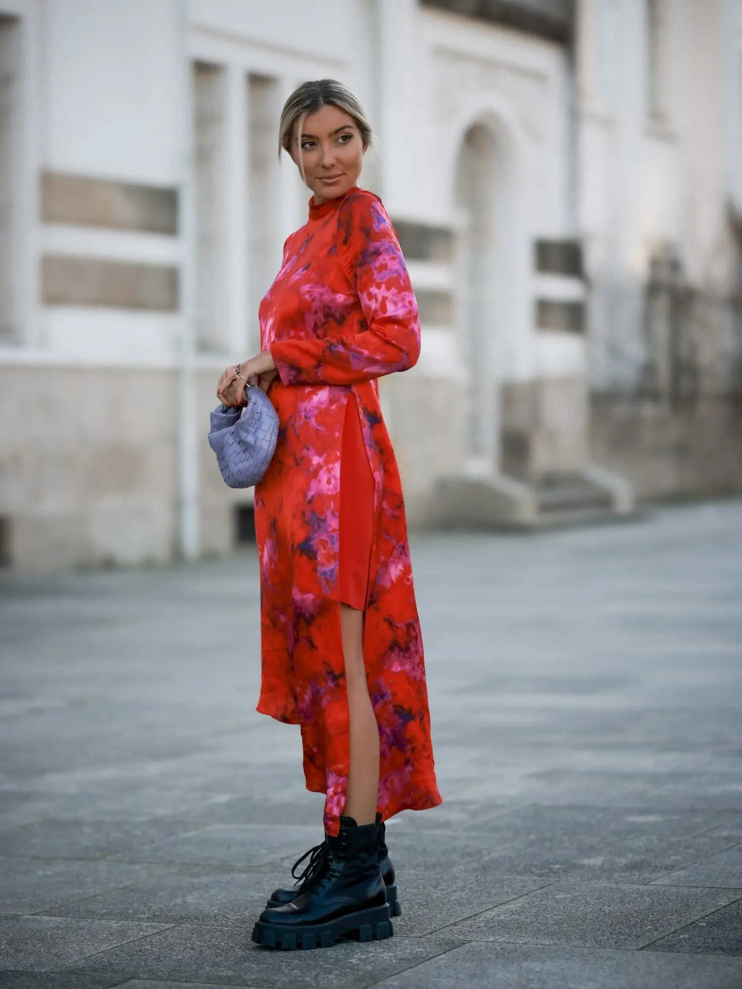vestido estampado com abertura lateral
