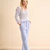 jeans com detalhe tecido