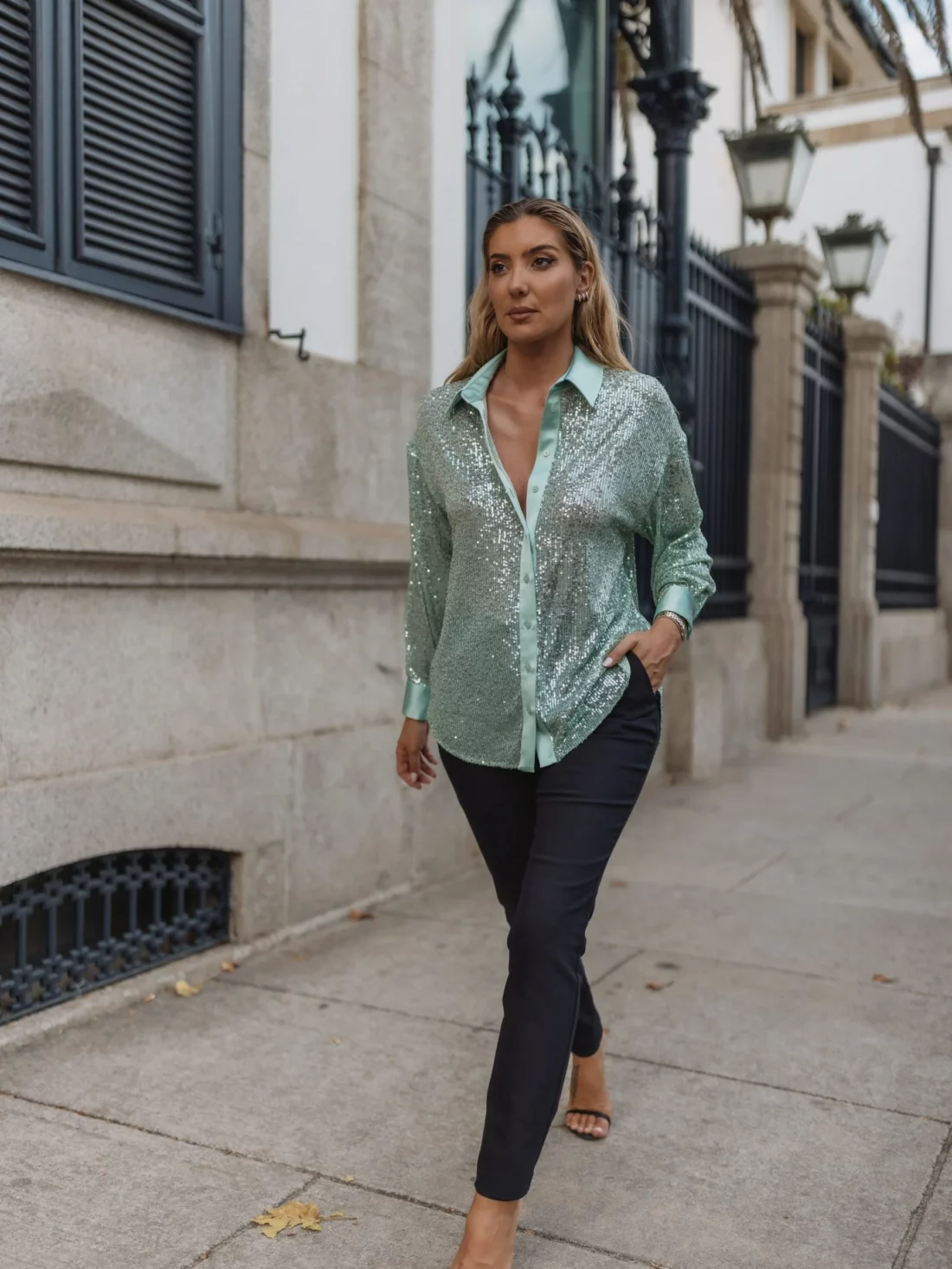 blusa fluída com brilho