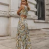 vestido estampado com detalhe de fivela