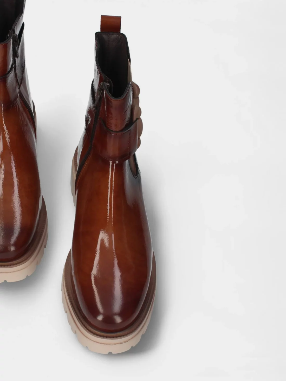 bota chelsea camel raquel 24