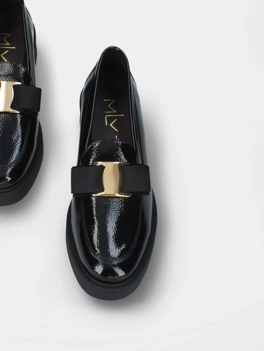 mocassim preto com plataforma raquel16